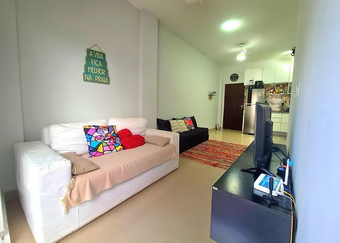 Apartamento com piscina em UBATUBA